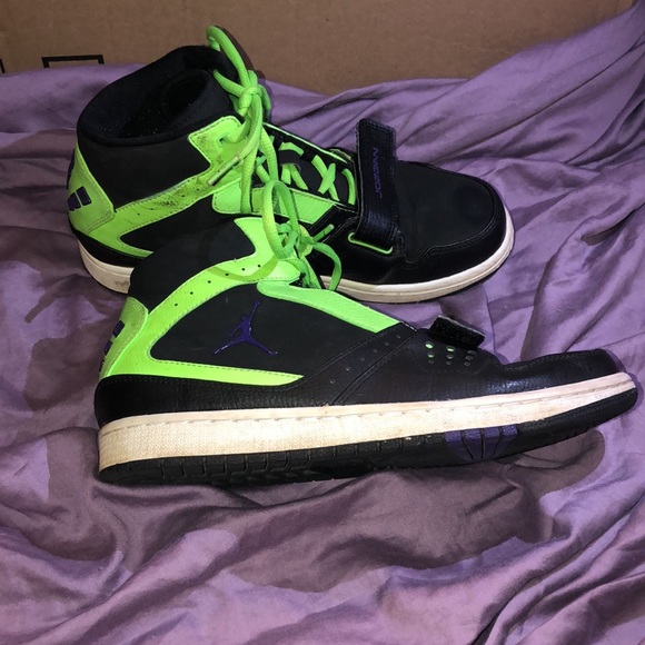 Mens shoes or boys - Picture 2 of 3